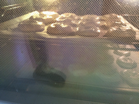 vegan meringues in oven